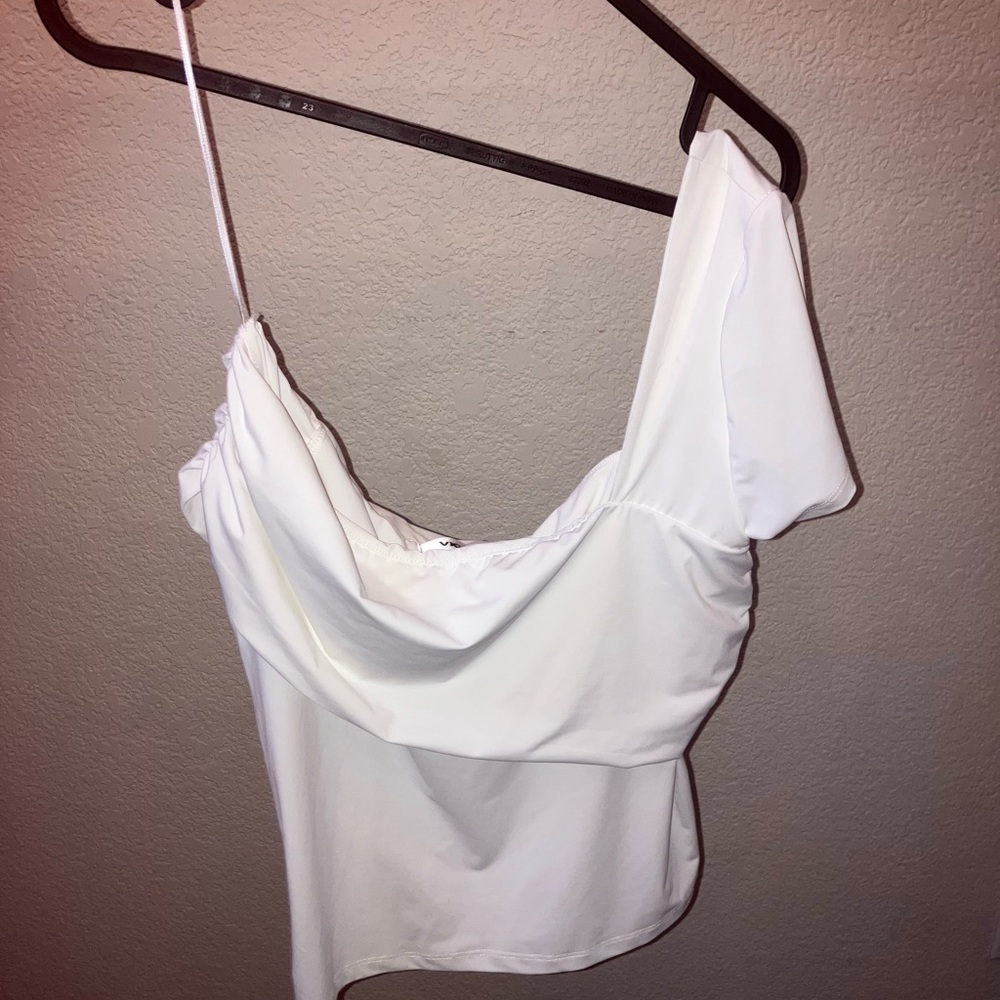 Vigoss white cream soft off the shoulder women’s crop top size M elegant